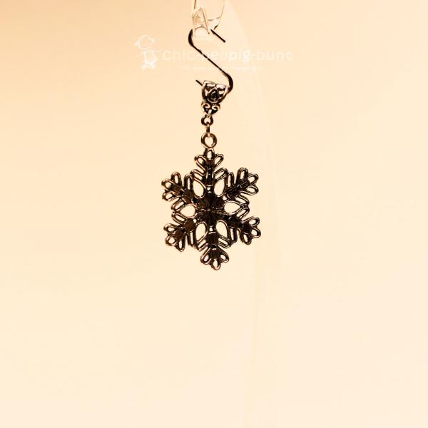 Kettenanhänger Schneeflocke Steine blau versilbert